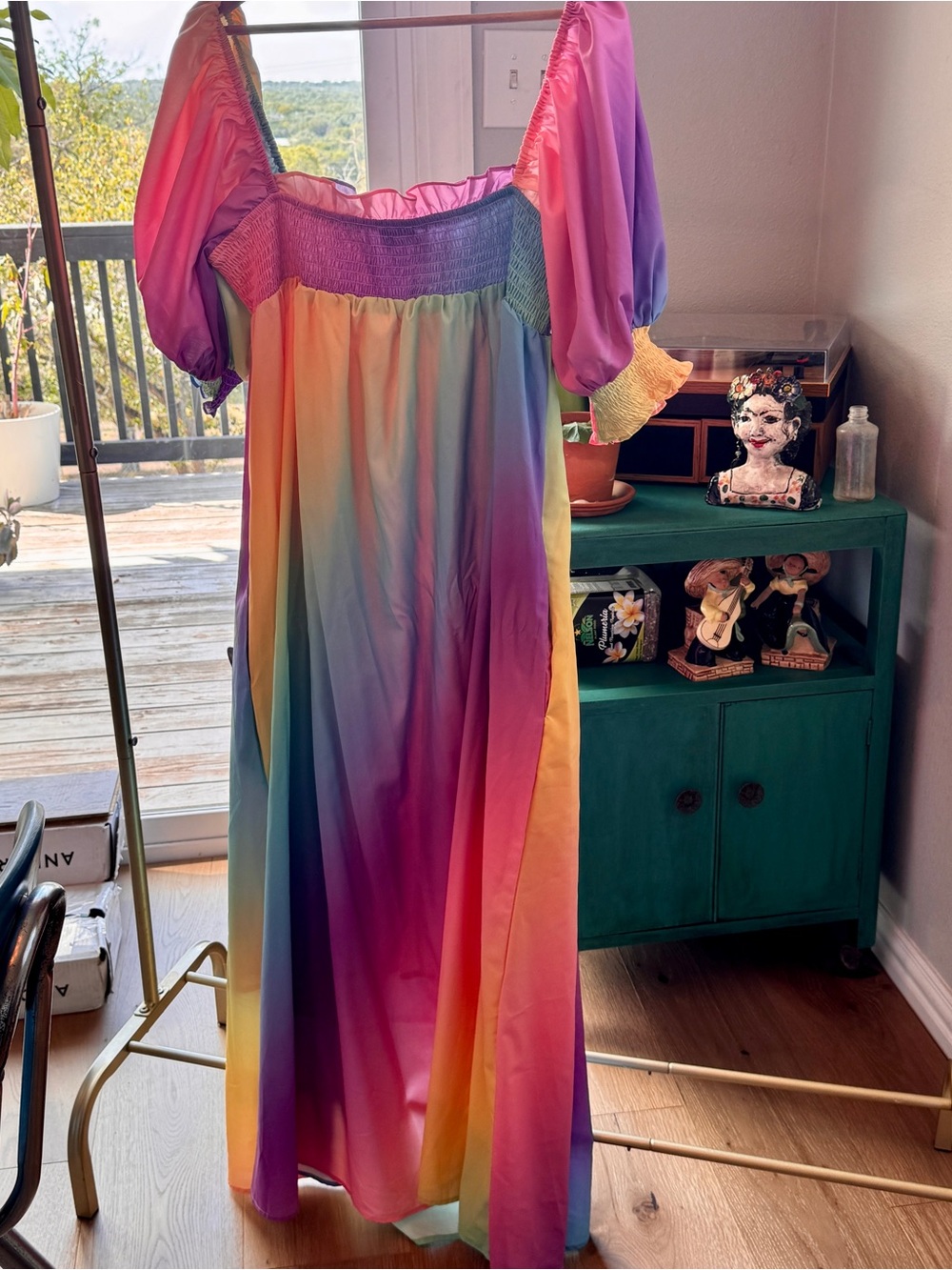 Dress in LaLa Rainbow Ombre Puff-Sleeve Maxi Dress